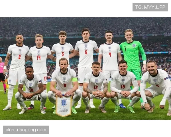 英格兰2026世界杯前景分析：三狮军团能否突破魔咒再进四强